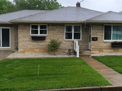 206 E Grandview Drive