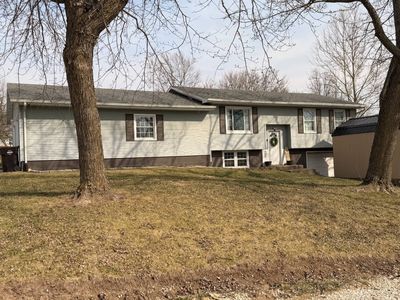Property at 905 NE Hill St, Leon, IA