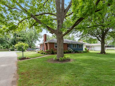 901 North Dr