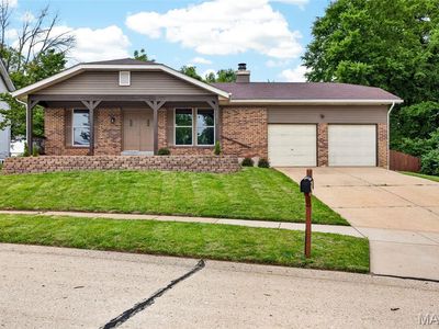 Property at 11853 Northport Dr, Florissant, MO
