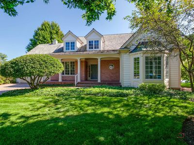 707 S Windsor Ct