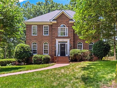1025 Fallbrook Ln