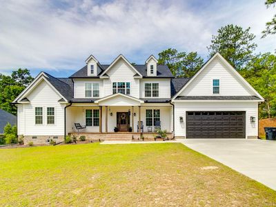 823 Hunter Hill Rd