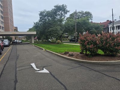 5 Riverside Dr APT 711