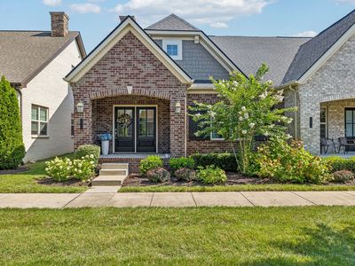2028 Moultrie Cir