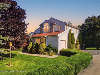 89 Northpark Dr E