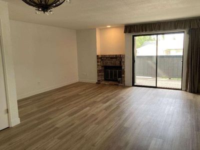 8086 Briar Ridge Ln