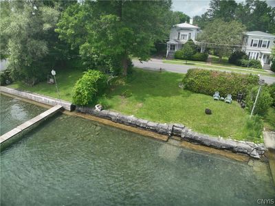 20 W Lake St