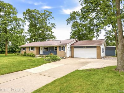 Property at 1612 Saint Marys Ct, Essexville, MI