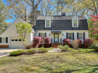 126 Surrey Cir