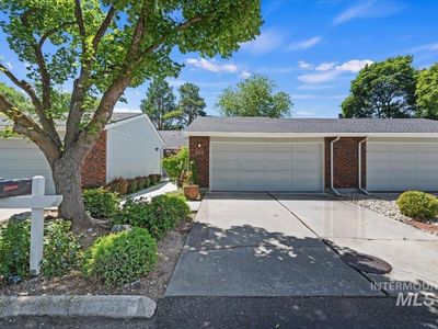 275 W Arrowrock Ln