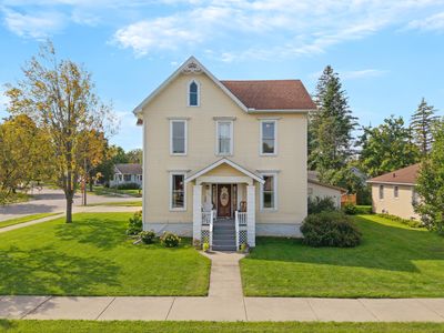 704 W Washington Ave