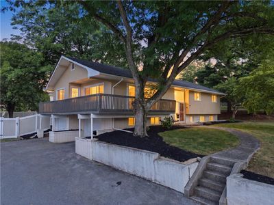 1121 Oakhurst Dr