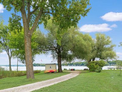 W304N2426 Maple AVENUE