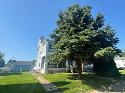 Property at 547 6th Ave S, Clinton, IA