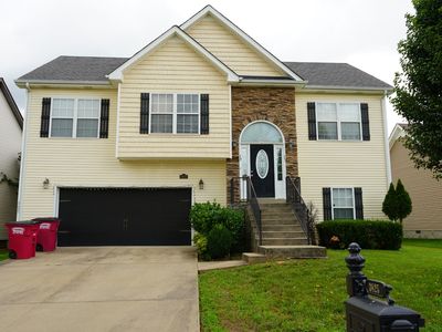 3625 Fox Den Ln