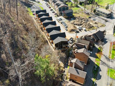 215 Circle Dr #1
