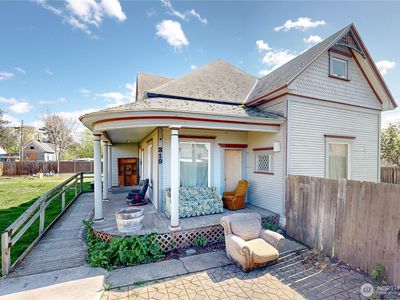 319 W Cherry Street