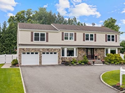 16 Trinity Pl