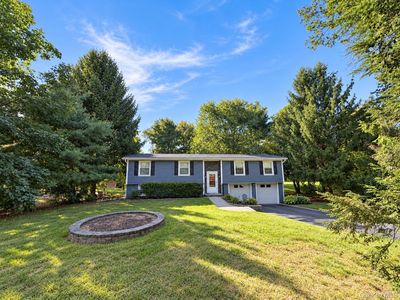 545 N Quaker Lane