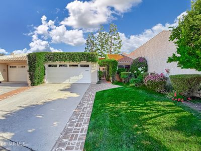 2568 Northshore Ln