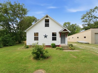 708 Rose Ave