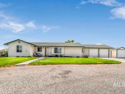4514 Pheasant Ln