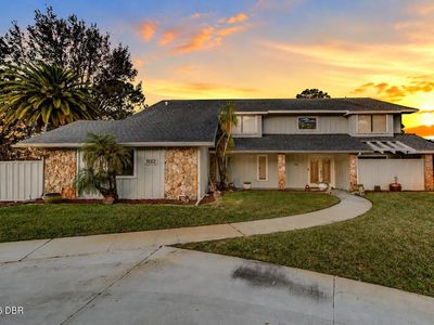 932 Pelican Bay Dr