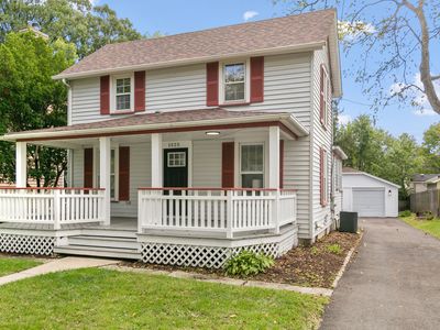 1525 Burr Oak Rd