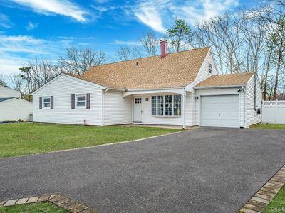 10 Cottonwood Avenue