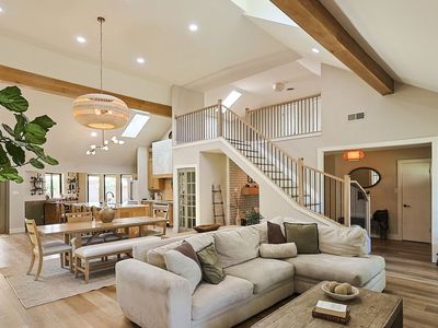 23 Fairway Oaks Blvd