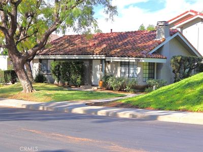 929 Thistlegate Rd