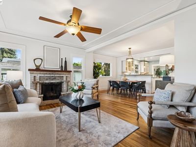 10907 Julius St