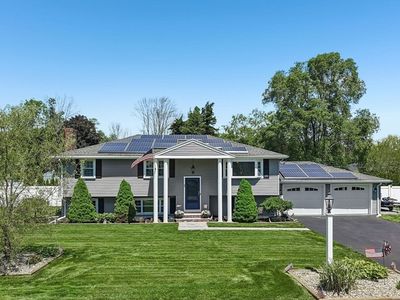 82 Concetta Dr