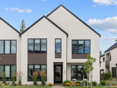 1192 NW Skyline Ranch Rd