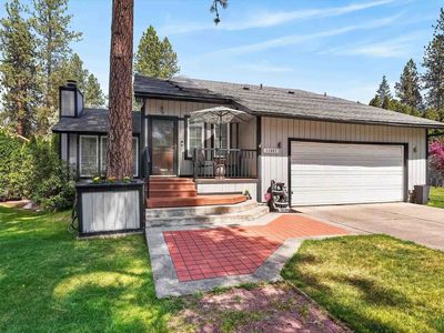 11227 N Astor St