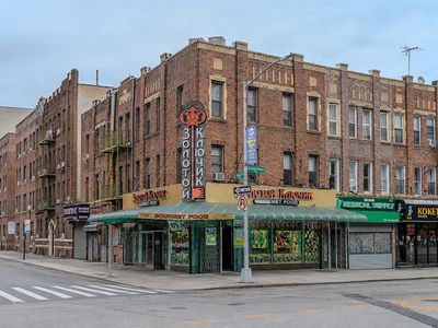 1067 Brighton Beach Ave