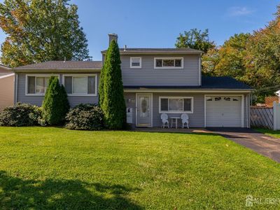 55 Starlight Dr