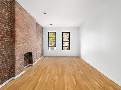 332 E 77th St APT 11