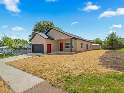 308 W North 3rd St