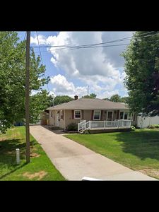 Property at 513 6th St, Camanche, IA