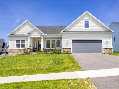 4 Black Wood Cir