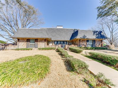 1141 Mockingbird Cir