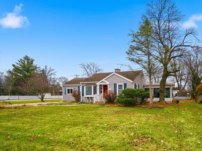 Property at 715 Glenwood Ln, Glenview, IL