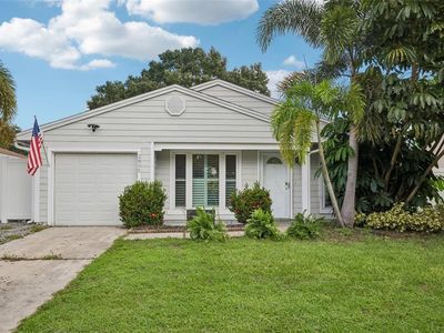 2805 NORTHCOTE DRIVE