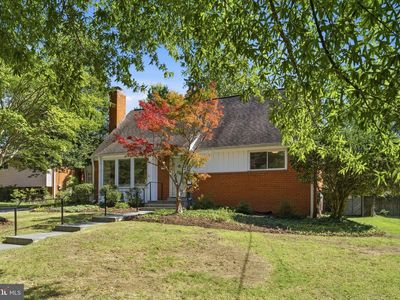 903 Peele Pl