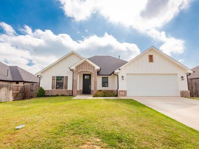 19163 Seneca Dr