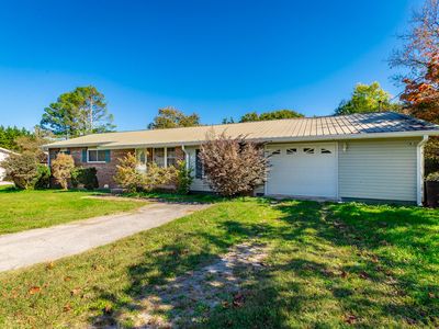 111 Orchard Grass Ln