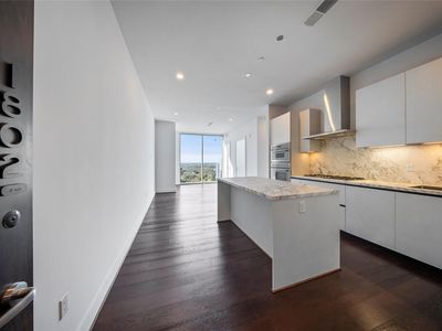 1711 Allen Pkwy #1802