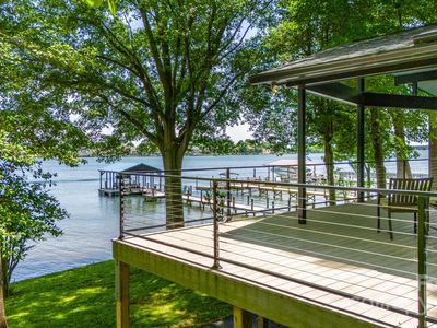 3248 Lake Shore Rd S